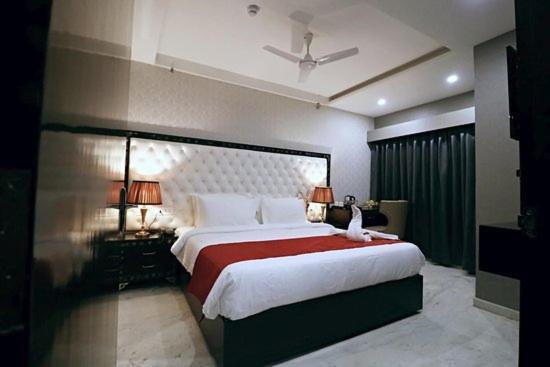 The Hotel Grace Place Inn New Delhi Eksteriør bilde