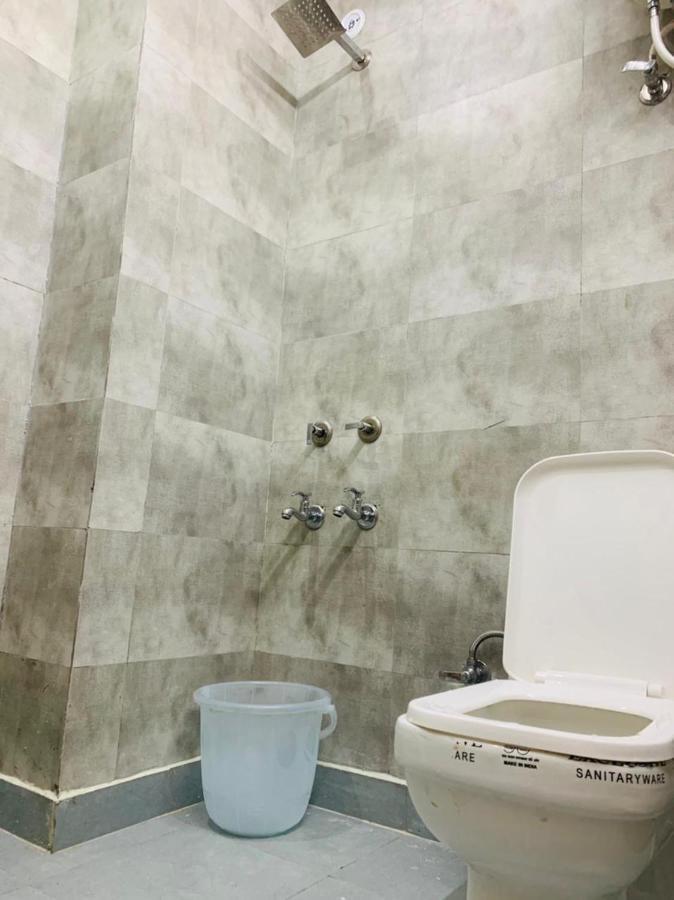 The Hotel Grace Place Inn New Delhi Eksteriør bilde